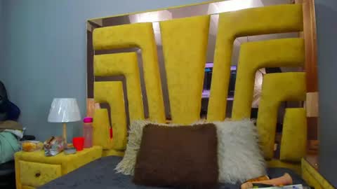 vikiTomson online show from July 2026 01:59:02 PM