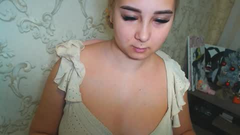 Snapshot of vikiwaitingforyou chatting on December 2025 10:11:02 AM Vitoria online show from December 2025 10:11:02 AM