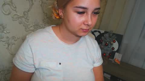 Snapshot of vikiwaitingforyou chatting on January 2026 12:19:01 PM Vitoria online show from January 2026 12:19:01 PM