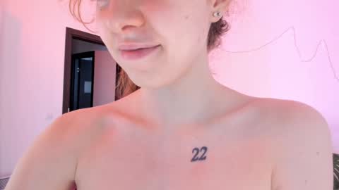 Vikky online show from December 2024 11:28:01 AM