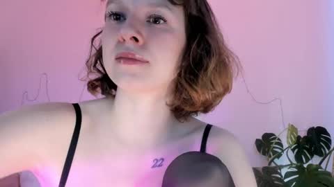 Vikky online show from February 2025 09:37:01 AM