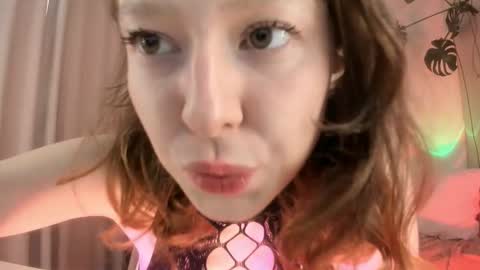 Vikky online show from September 2025 07:22:02 AM