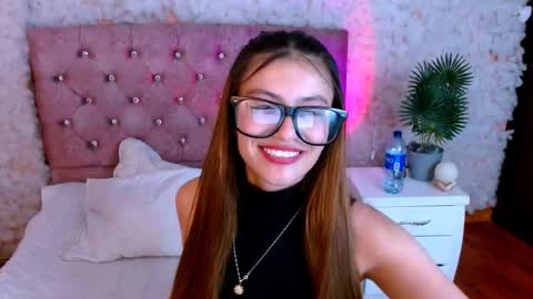 viky_evanss online show from February 2026 06:12:02 PM