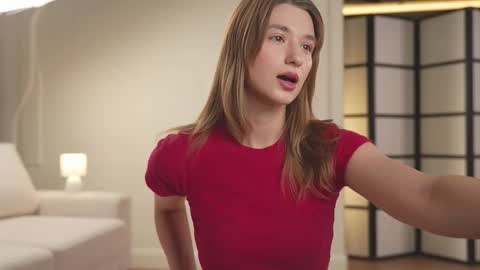 Lana online show from October 2025 11:39:02 AM