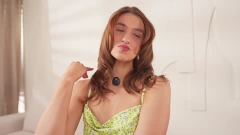 Snapshot of villanelle_l chatting on February 2026 08:30:02 AM Lana online show from February 2026 08:30:02 AM