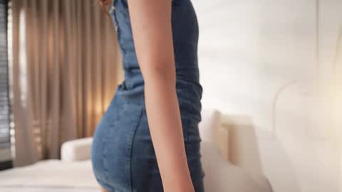 Snapshot of villanelle_l chatting on February 2026 12:27:01 PM Lana online show from February 2026 12:27:01 PM