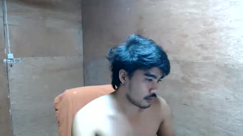 Snapshot of vin_17 chatting on May 2026 03:35:01 AM Call me Marvin online show from May 2026 03:35:01 AM