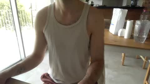 Snapshot of vince_du_80 chatting on July 2026 12:34:01 PM Vince online show from July 2026 12:34:01 PM