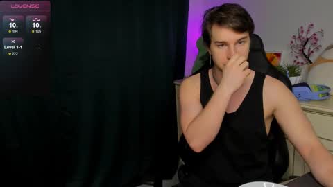 Snapshot of vincent__strong chatting on November 2025 08:05:02 AM Vincent Strong online show from November 2025 08:05:02 AM