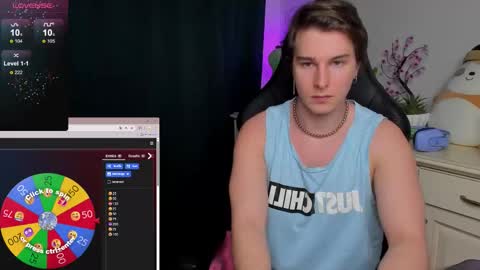 Snapshot of vincent__strong chatting on November 2025 01:39:02 PM Vincent Strong online show from November 2025 01:39:02 PM