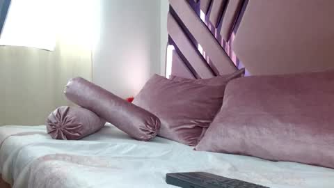 Snapshot of vinitryjhonson chatting on December 2025 01:49:01 PM vinitryjhonson online show from December 2025 01:49:01 PM