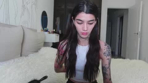 vinkitinkii online show from November 2025 06:02:01 AM