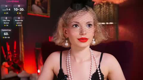 Snapshot of vinyl_kiss chatting on July 2026 08:44:02 PM Carrie Next streams Sat Sun 3pm-11pm EST online show from July 2026 08:44:02 PM
