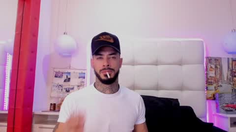 Snapshot of vinzenzrizzo chatting on July 2026 01:25:01 PM ---Vinzen--- online show from July 2026 01:25:01 PM