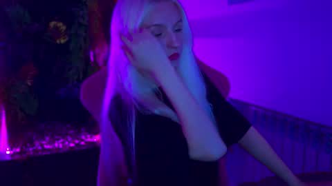 violamore online show from June 2026 07:14:02 PM
