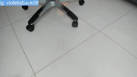 Violet online show from September 2025 08:21:02 PM