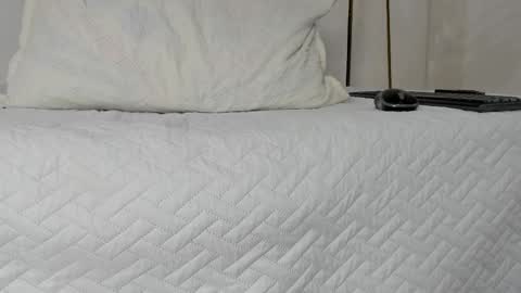 Snapshot of violeet_gray chatting on February 2025 05:57:01 PM violeet_gray online show from February 2025 05:57:01 PM
