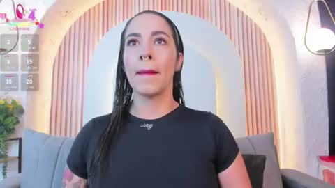 Snapshot of violeet_scottt chatting on July 2026 10:39:02 AM Violette online show from July 2026 10:39:02 AM