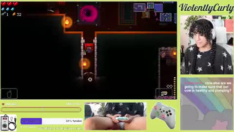 Snapshot of violentlycurly chatting on June 2026 10:19:02 PM Curly the Coin Operated Toy online show from June 2026 10:19:02 PM