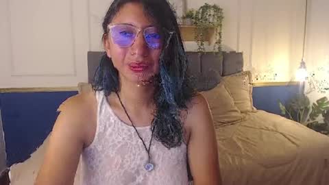 Snapshot of violet_2003 chatting on April 2026 02:28:02 PM V I O L E T online show from April 2026 02:28:02 PM