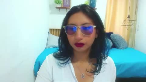 Snapshot of violet_2003 chatting on May 2026 02:00:01 PM V I O L E T online show from May 2026 02:00:01 PM