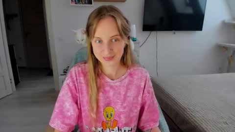 Snapshot of violet_blue_eyes chatting on September 2025 01:55:02 PM Violet online show from September 2025 01:55:02 PM