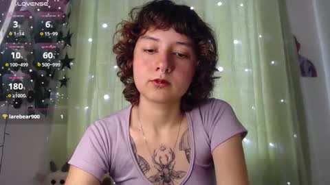 Snapshot of violet_bluee chatting on January 2026 08:18:02 PM Violet online show from January 2026 08:18:02 PM