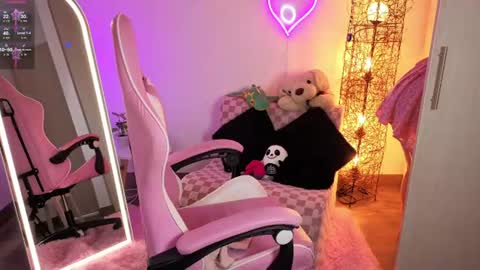 Snapshot of violet_ch chatting on July 2026 09:10:01 PM violet online show from July 2026 09:10:01 PM