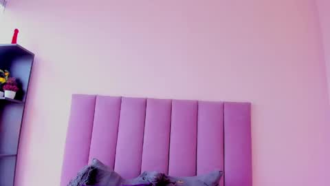 violet online show from April 2026 01:16:02 PM