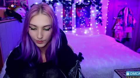 Snapshot of violet_noir_ chatting on January 2025 01:49:01 PM Deya online show from January 2025 01:49:01 PM