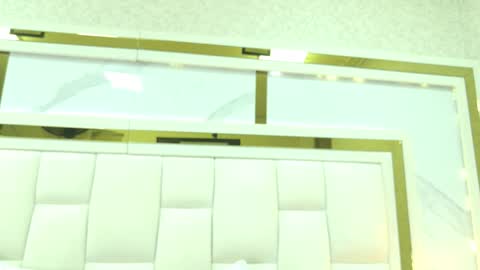 Snapshot of violet_sm chatting on November 2025 03:18:02 AM violet_sm online show from November 2025 03:18:02 AM