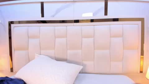 Snapshot of violet_sm chatting on November 2025 03:06:02 AM violet_sm online show from November 2025 03:06:02 AM