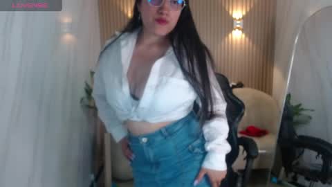 Snapshot of violet_tf chatting on May 2026 08:39:02 PM Violet online show from May 2026 08:39:02 PM
