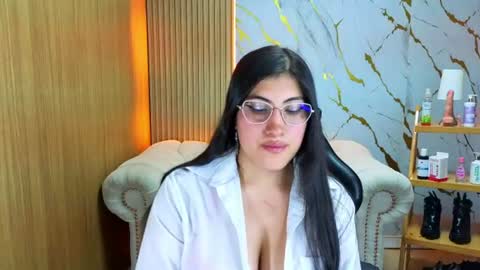 Snapshot of violet_tf chatting on July 2026 08:30:02 PM Violet online show from July 2026 08:30:02 PM