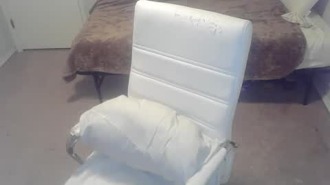 Snapshot of violet_winter97 chatting on January 2025 01:21:02 AM violet_winter97 online show from January 2025 01:21:02 AM