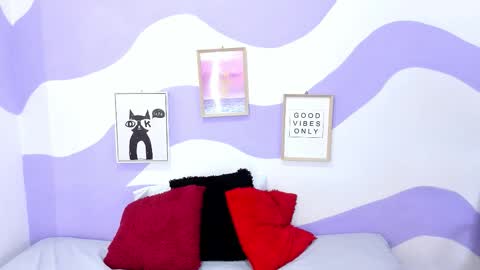 violeta_1404 online show from October 2025 01:56:02 PM