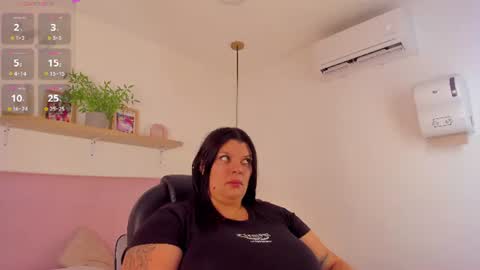 Snapshot of violeta_candyy chatting on June 2026 10:47:01 PM Violeta Candy online show from June 2026 10:47:01 PM