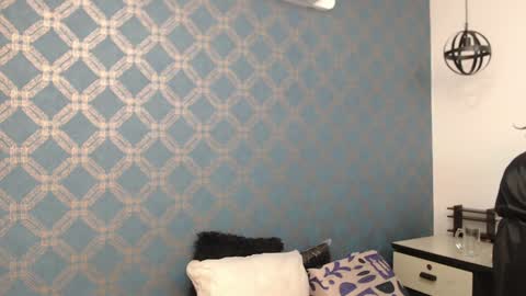 Snapshot of violeta_cute18 chatting on December 2024 01:18:02 AM Violeta online show from December 2024 01:18:02 AM