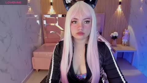 Snapshot of violeta_sub chatting on March 2025 12:59:02 PM IG violeta sub online show from March 2025 12:59:02 PM