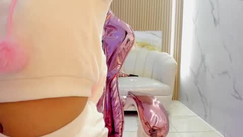 Snapshot of violeta_sub chatting on September 2025 01:12:02 PM IG violeta sub online show from September 2025 01:12:02 PM