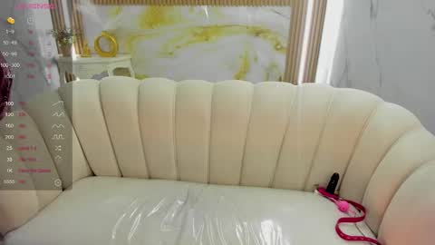 Snapshot of violeta_sub chatting on November 2025 01:25:02 PM IG violeta sub online show from November 2025 01:25:02 PM