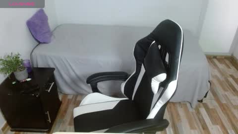 violeta online show from December 2025 03:27:02 PM