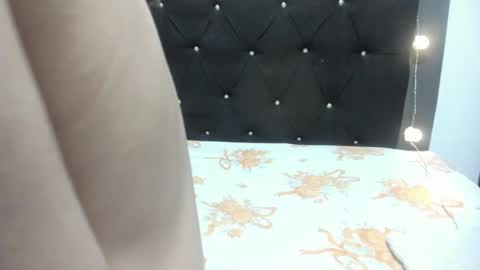 VioletaDums online show from April 2026 04:18:01 AM