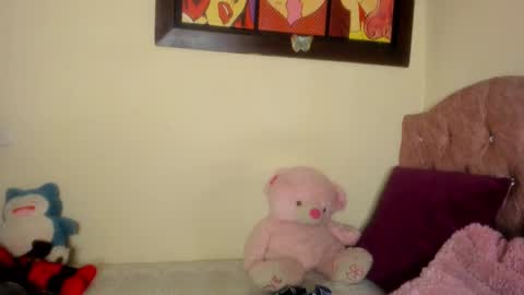 Snapshot of violetalee chatting on October 2025 03:14:02 AM Jimena online show from October 2025 03:14:02 AM