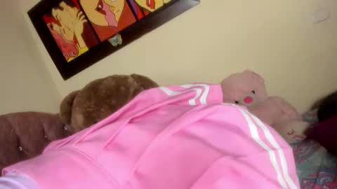 Snapshot of violetalee chatting on October 2025 11:35:02 PM Jimena online show from October 2025 11:35:02 PM