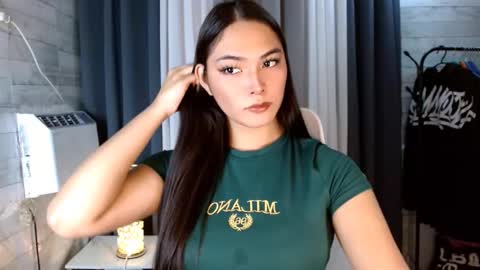 violet online show from November 2025 03:06:02 AM