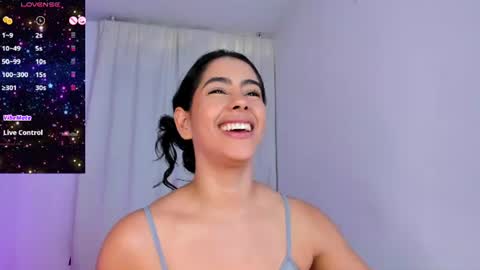 Snapshot of violetasotter chatting on June 2026 12:31:02 PM Violeta online show from June 2026 12:31:02 PM