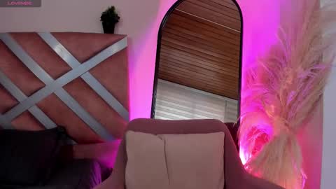 Snapshot of violetcollins_ chatting on October 2025 07:36:02 PM Call me Violet online show from October 2025 07:36:02 PM