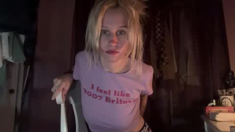 violet online show from November 2025 08:15:01 AM