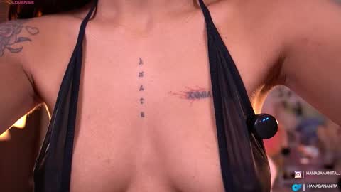 Snapshot of violeth___ chatting on November 2025 11:09:02 AM violeth___ online show from November 2025 11:09:02 AM